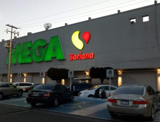 Soriana Híper Pilares