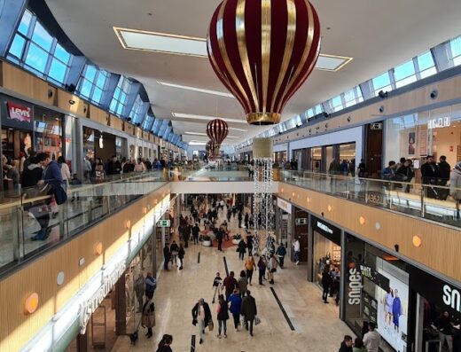 Apple Puerto Venecia