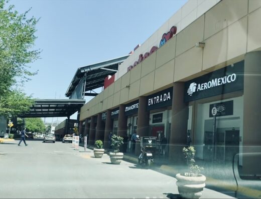 Aeroméxico Monterrey Plaza Real