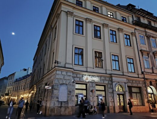PKO Polish Bank – support for individual clients