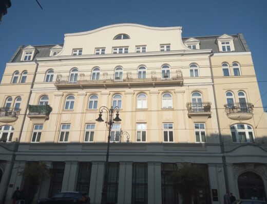 PKO Polish Bank – support for consumers and businesses