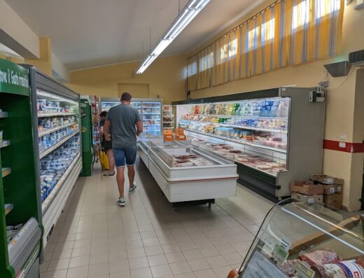 Supermarket camping Bella Italia