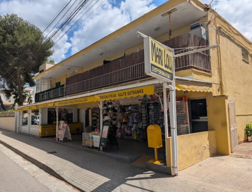 Supermarket Mari Loli