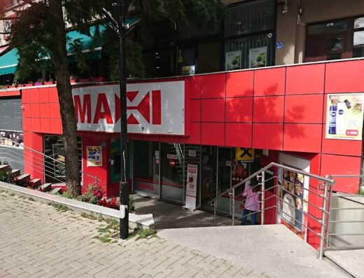 Maxi Supermarket 18