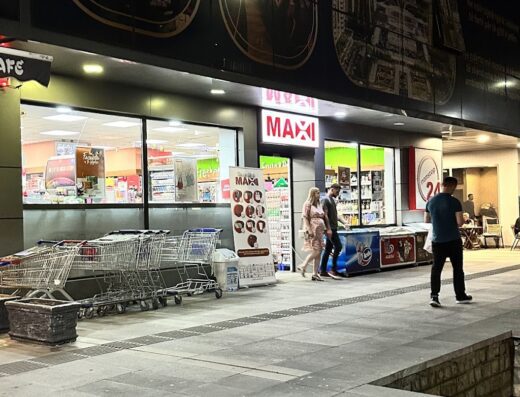 Maxi Supermarket 13 – 24h