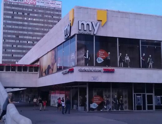 Tesco Supermarket Bratislava Kamenné nám.