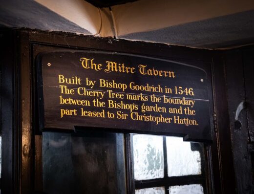 Ye Olde Mitre, Holborn