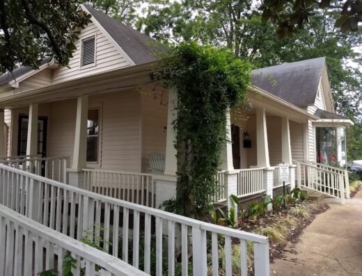 La Rousse Salon & Spa