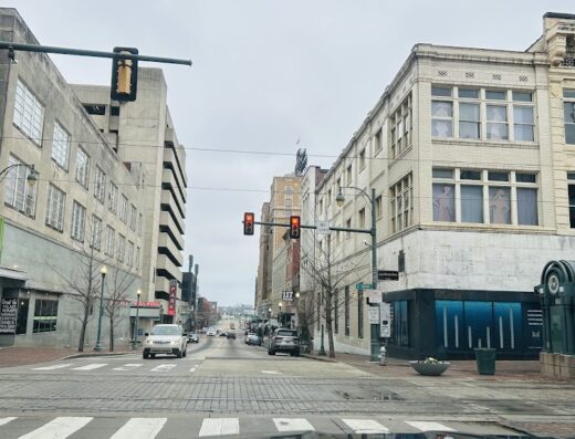 Gould’s Salon Spa – Downtown