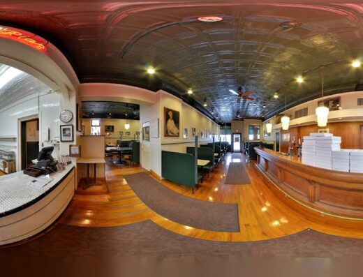 Frank Pepe Pizzeria Napoletana