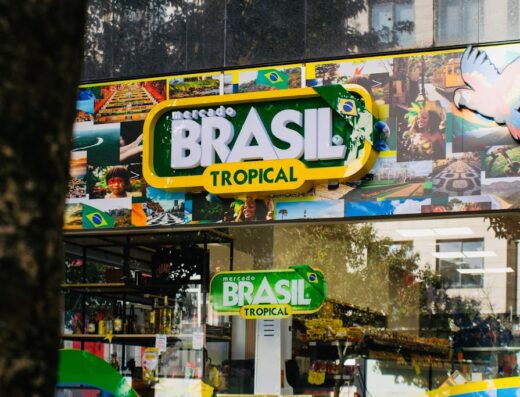 Mercado Brasil Tropical Porto