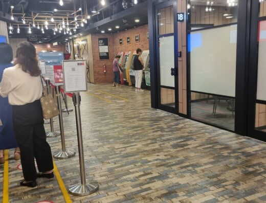 DBS Plaza Singapura Branch (All Services)