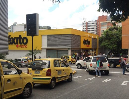 Éxito Bucaramanga Cabecera