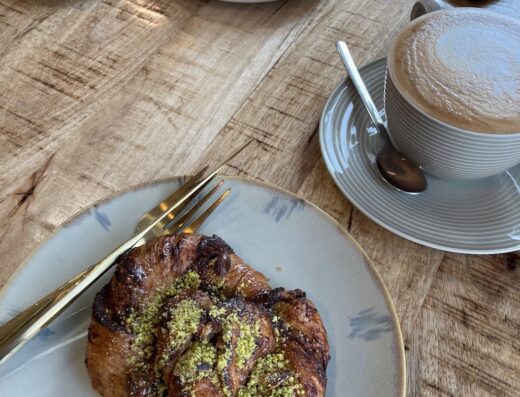 Croissant House Café